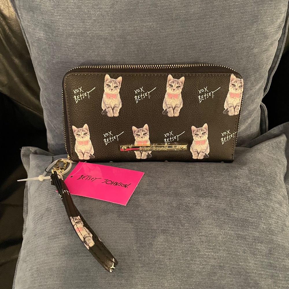 Brand new Betsey Johnson cat wallet